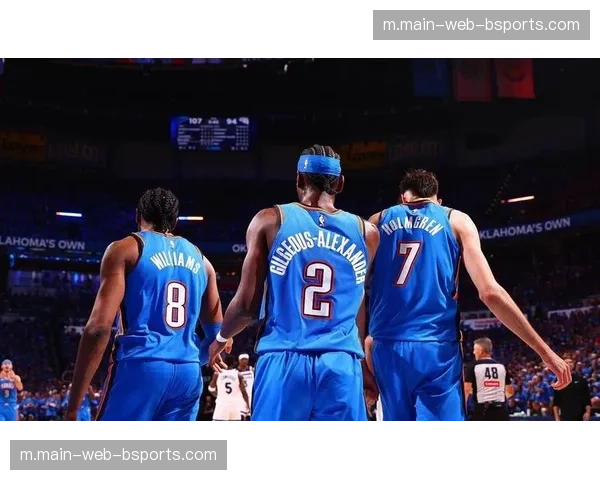 西部争冠格局呈现双雄并立 雷霆马刺形成直接竞争