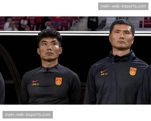 青岛西海岸邵佳一时代防守体系瓦解，郑智战术选择偏差